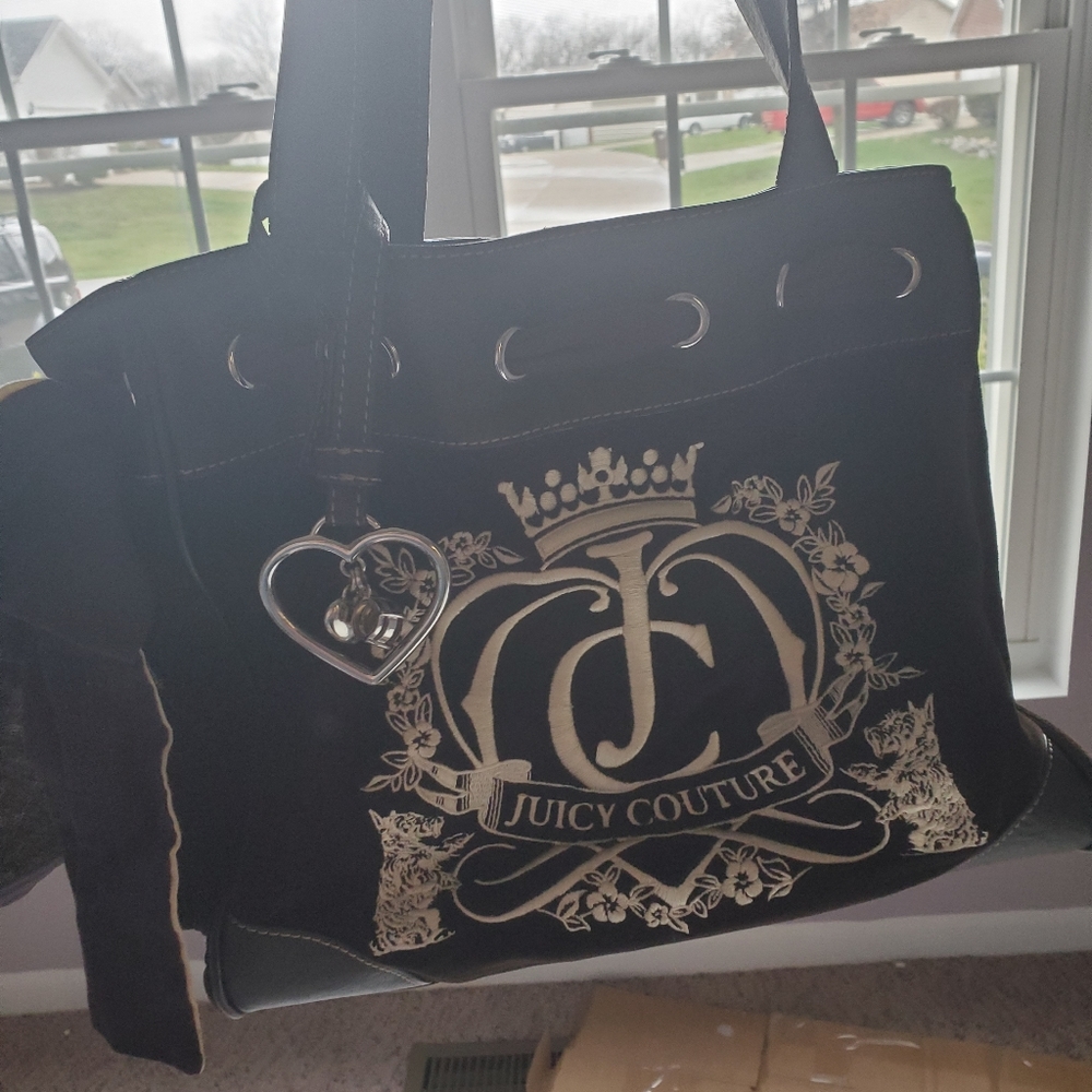Hand bag